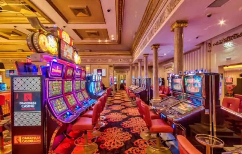 Koleksi game slot dan esports di aplikasi Android tambang togel